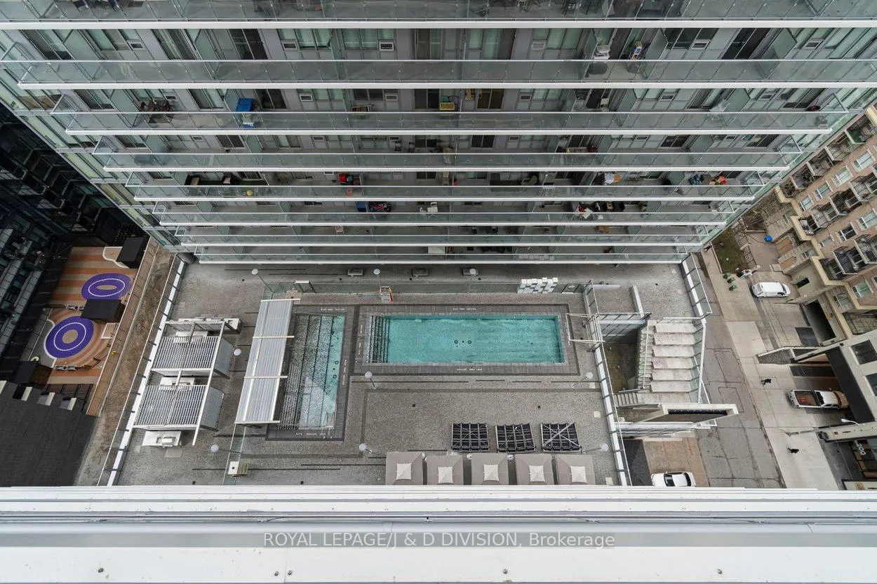 Photo 33 of Unit 1807, 99 Broadway Avenue, Toronto, Mount Pleasant West — HOMEH