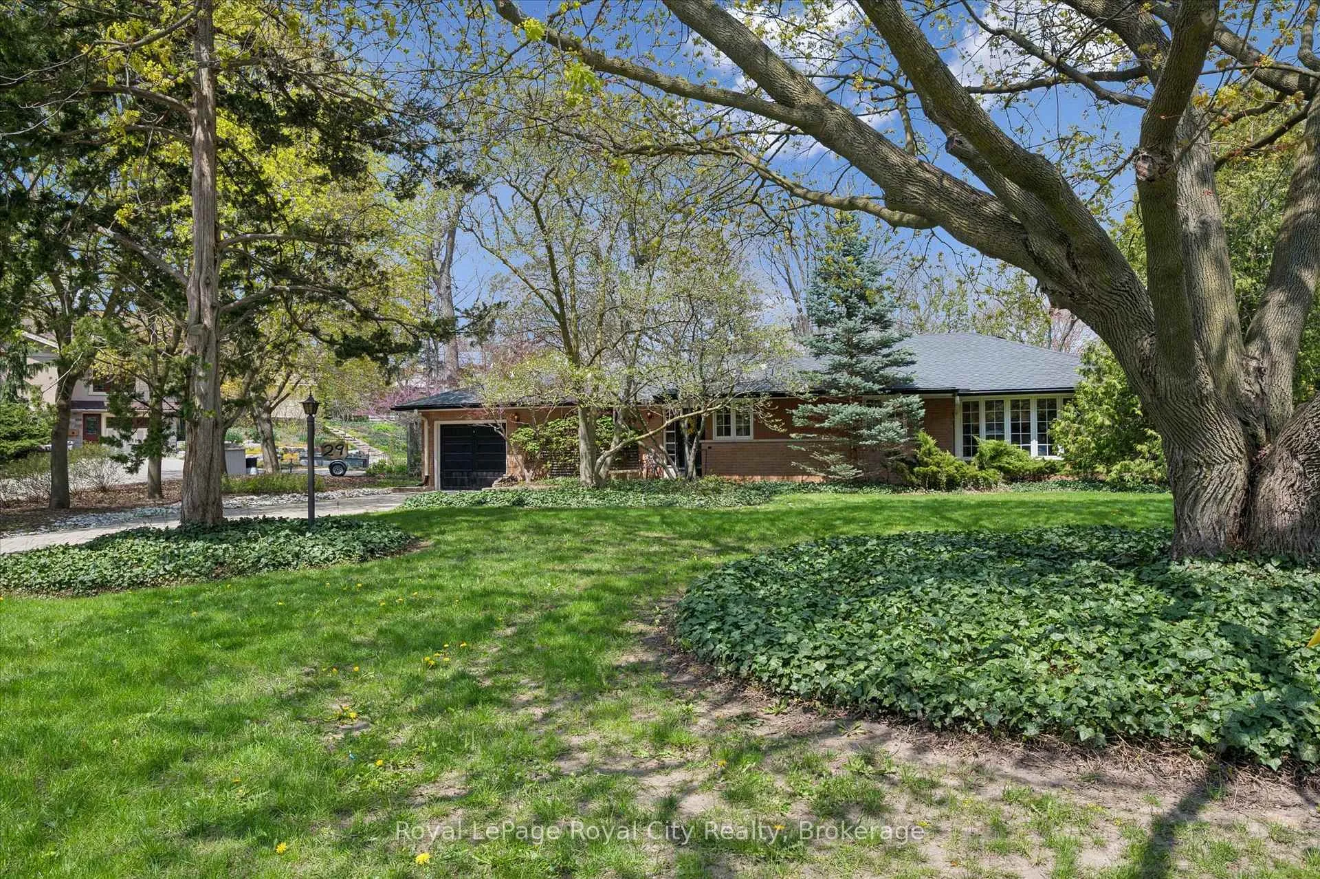 Photo 6 of 29 Lynwood Place, Guelph, Dovercliffe Park/Old University — HOMEH