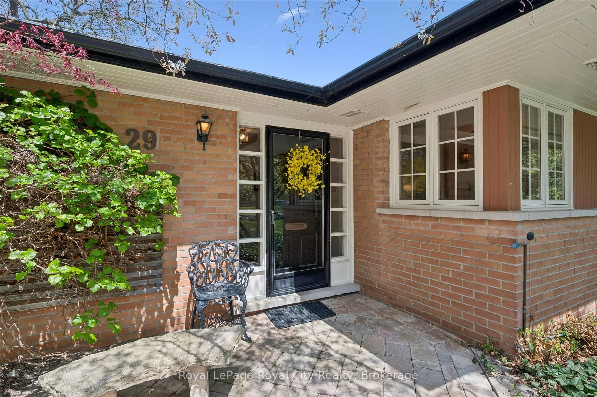 Photo 8 of 29 Lynwood Place, Guelph, Dovercliffe Park/Old University — HOMEH