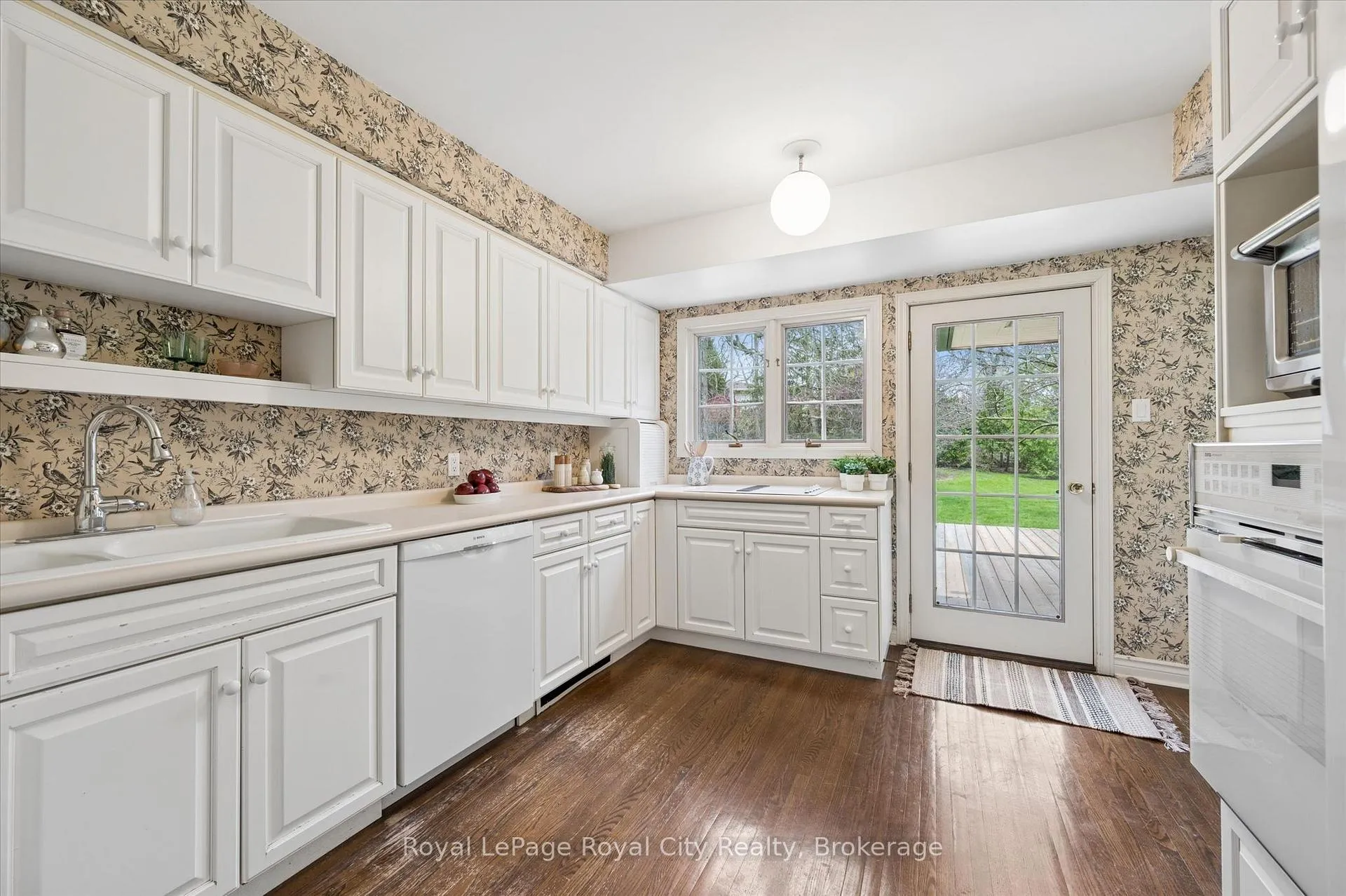 Photo 13 of 29 Lynwood Place, Guelph, Dovercliffe Park/Old University — HOMEH