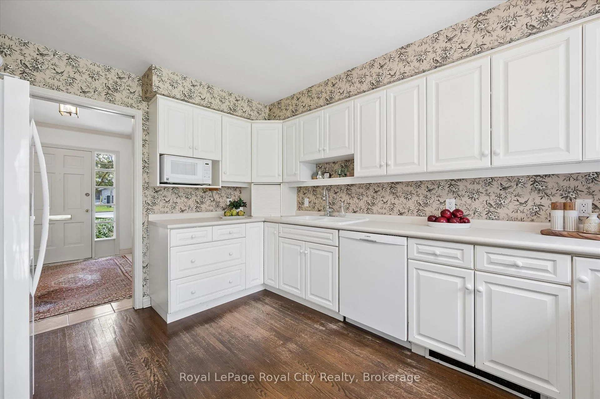 Photo 14 of 29 Lynwood Place, Guelph, Dovercliffe Park/Old University — HOMEH