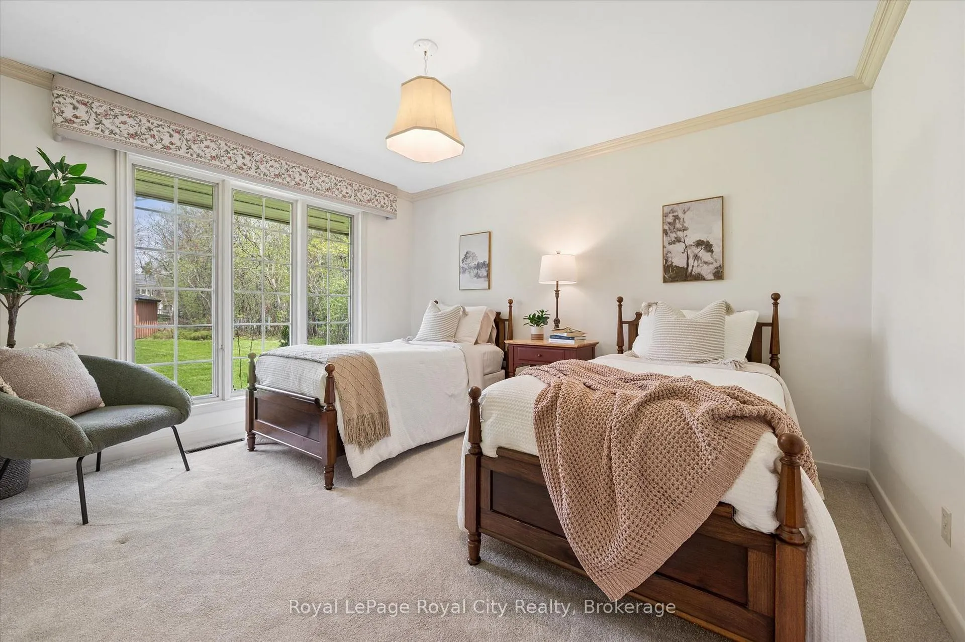 Photo 23 of 29 Lynwood Place, Guelph, Dovercliffe Park/Old University — HOMEH