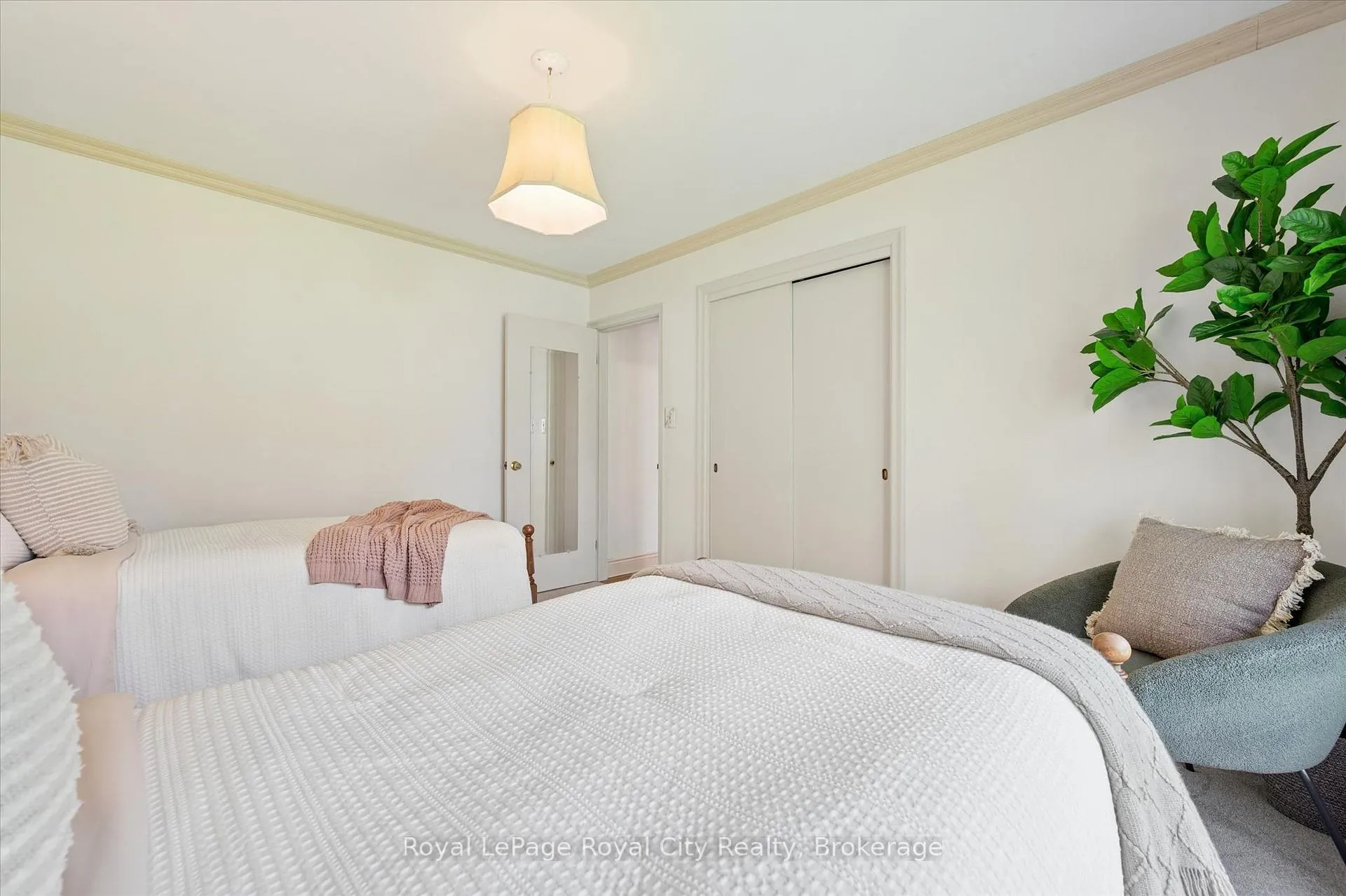 Photo 24 of 29 Lynwood Place, Guelph, Dovercliffe Park/Old University — HOMEH