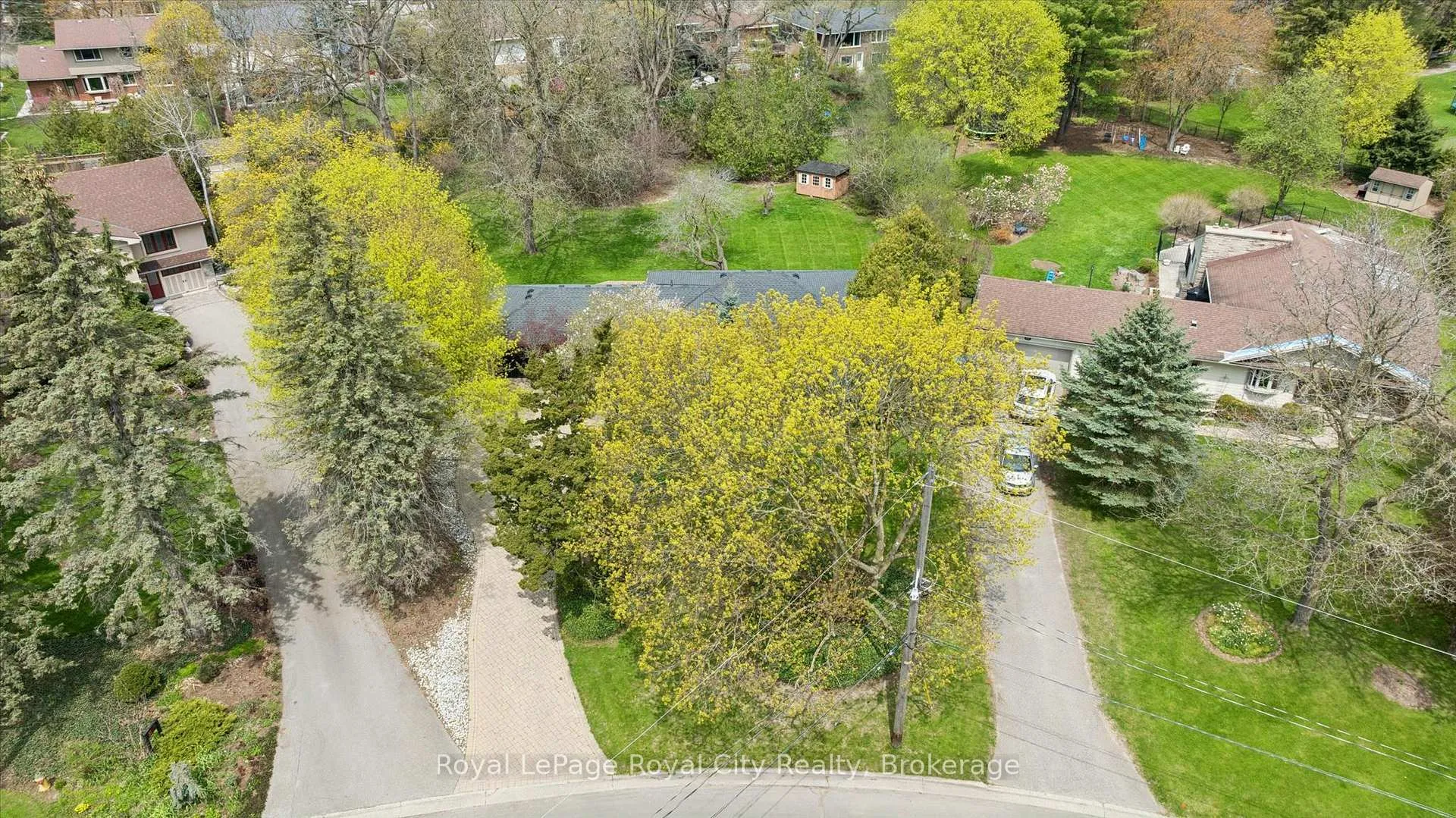 Photo 45 of 29 Lynwood Place, Guelph, Dovercliffe Park/Old University — HOMEH