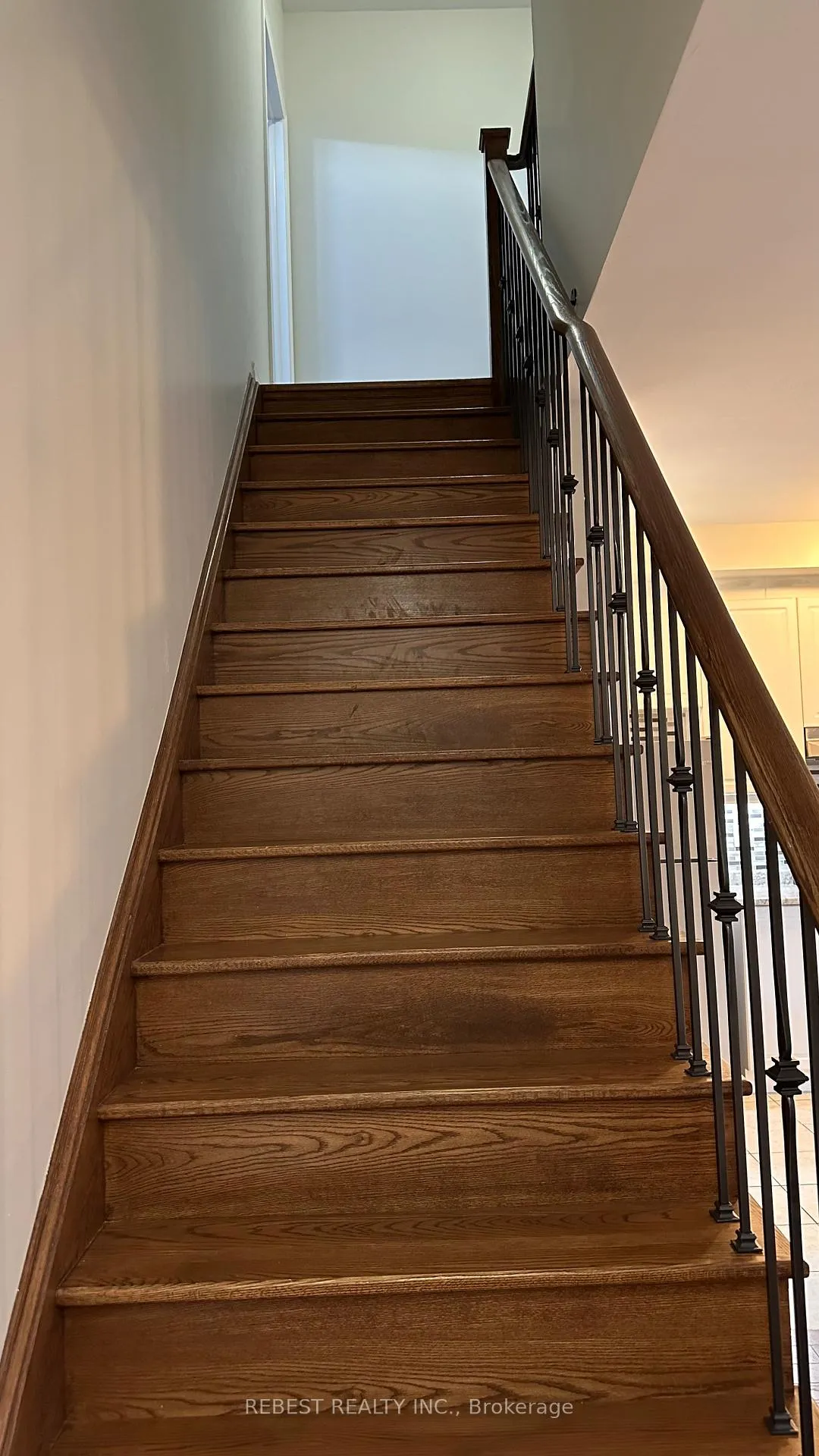 Photo 9 of 220 Coronation Road, Whitby, Williamsburg — HOMEH