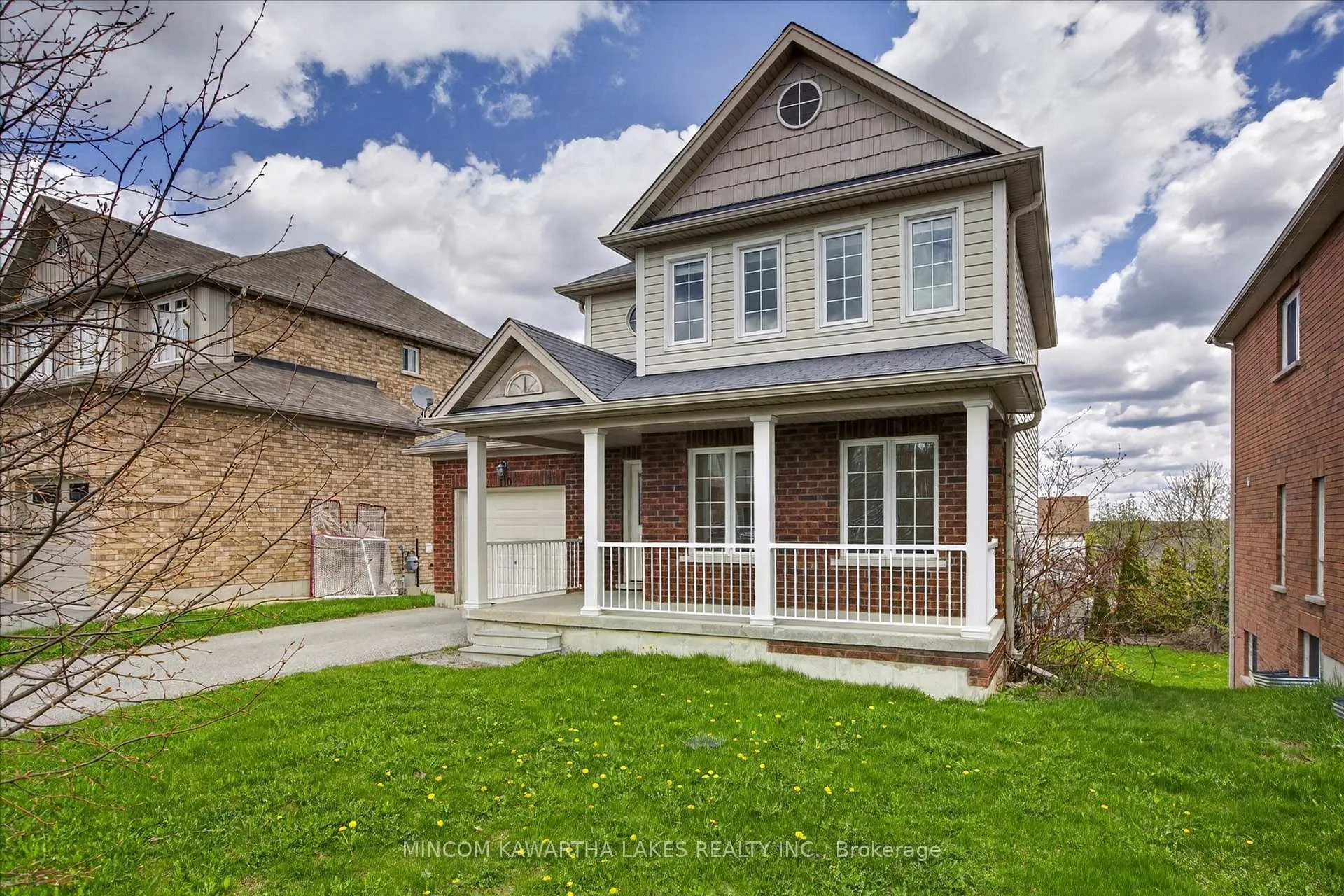 Photo 3 of 110 Farrier Crescent NE, Peterborough — HOMEH