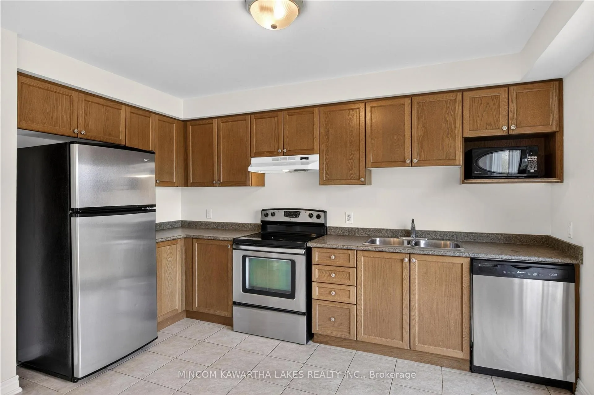 Photo 16 of 110 Farrier Crescent NE, Peterborough — HOMEH