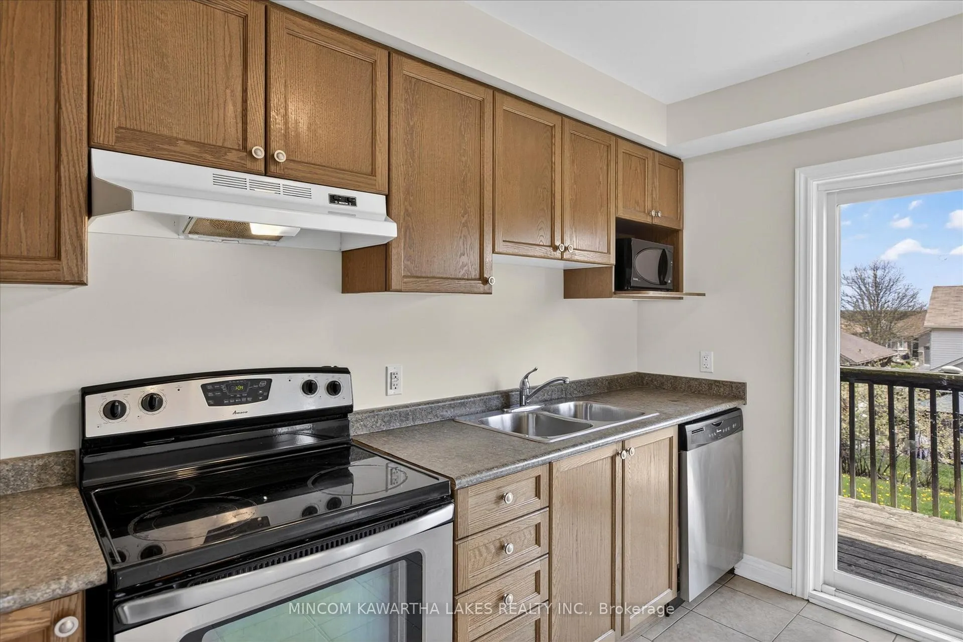 Photo 18 of 110 Farrier Crescent NE, Peterborough — HOMEH