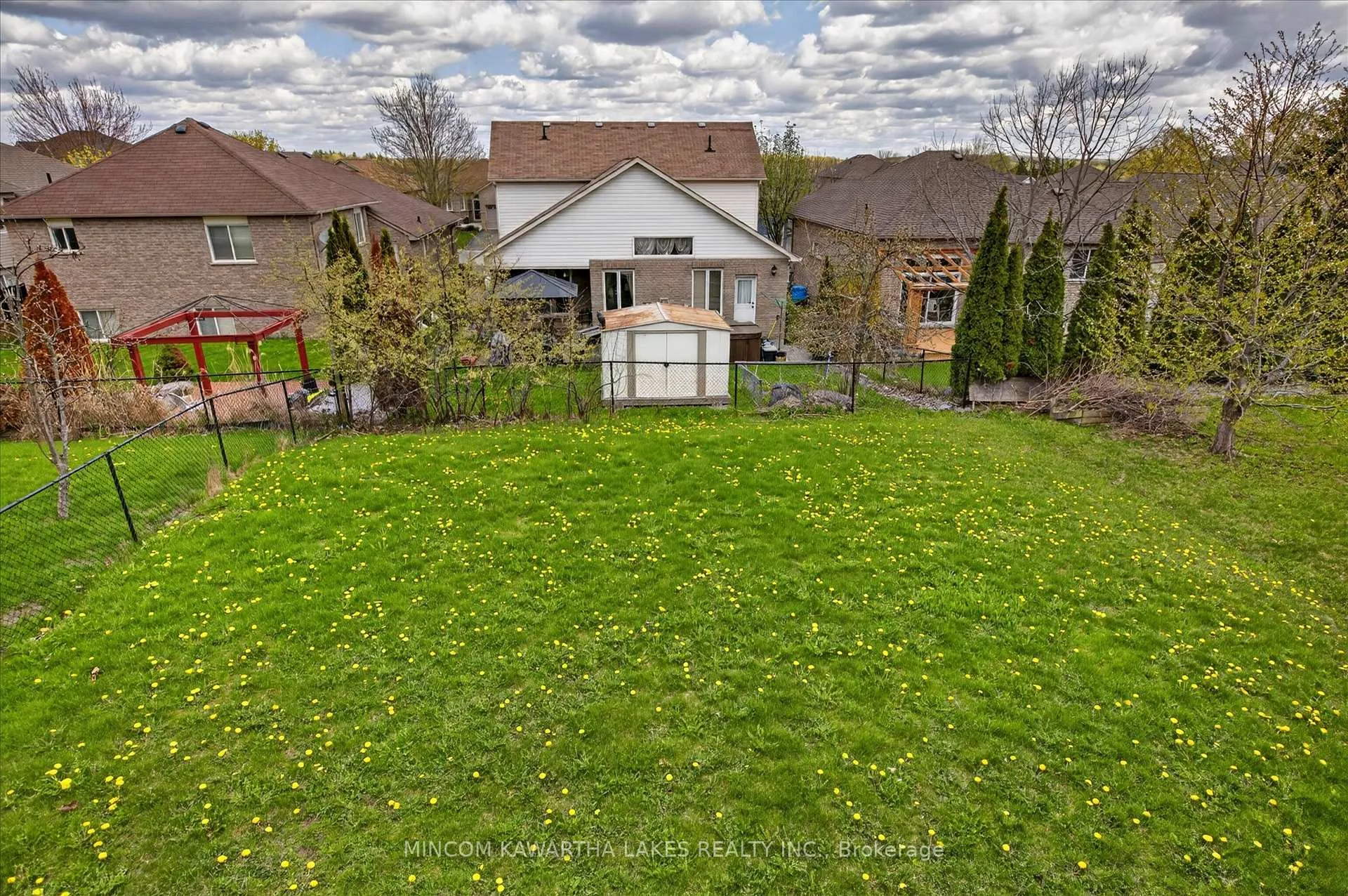 Photo 23 of 110 Farrier Crescent NE, Peterborough — HOMEH