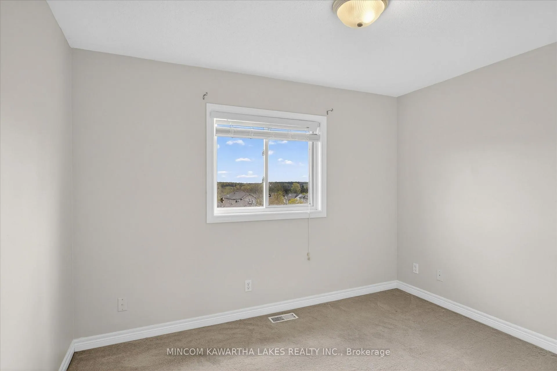 Photo 32 of 110 Farrier Crescent NE, Peterborough — HOMEH