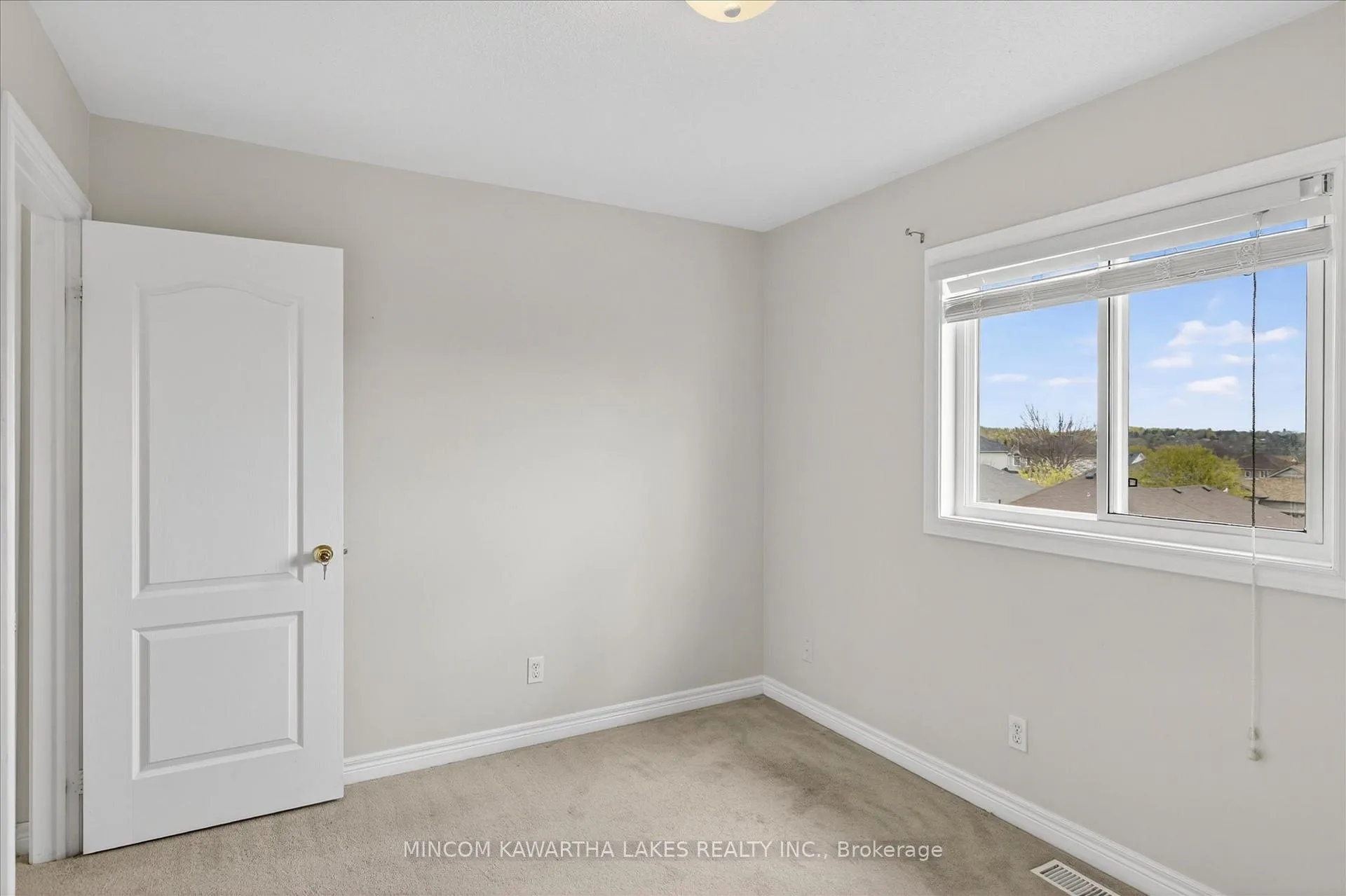 Photo 34 of 110 Farrier Crescent NE, Peterborough — HOMEH