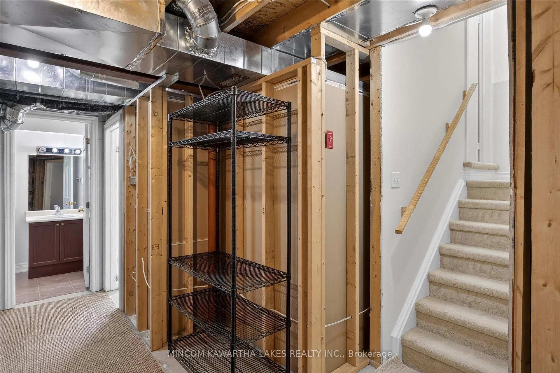 Photo 35 of 110 Farrier Crescent NE, Peterborough — HOMEH