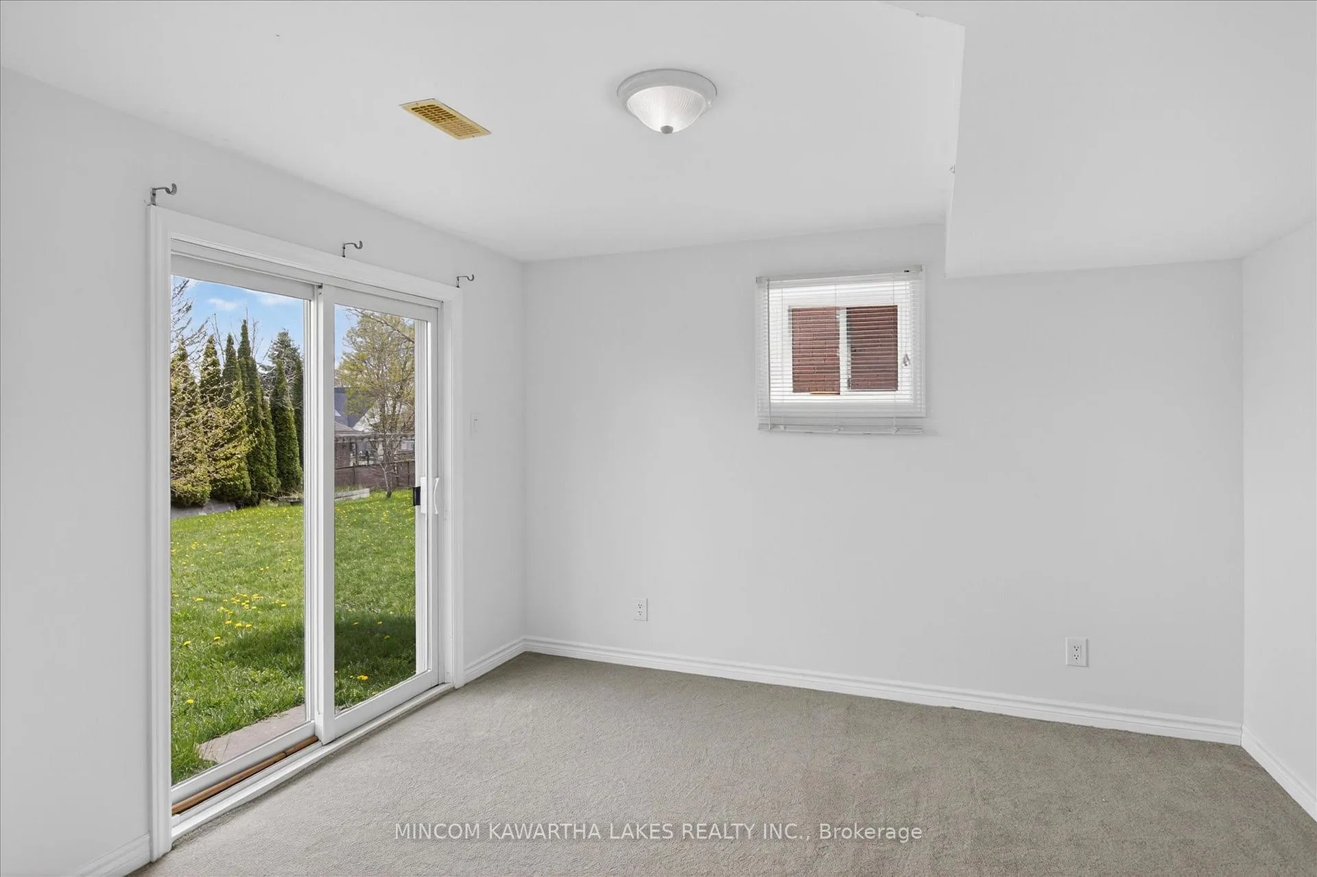 Photo 38 of 110 Farrier Crescent NE, Peterborough — HOMEH