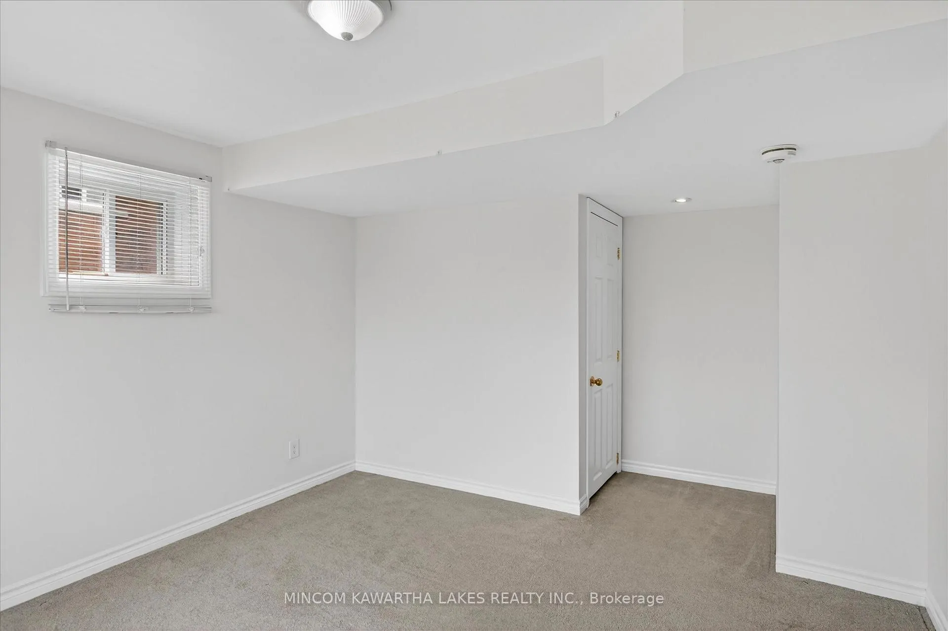 Photo 39 of 110 Farrier Crescent NE, Peterborough — HOMEH