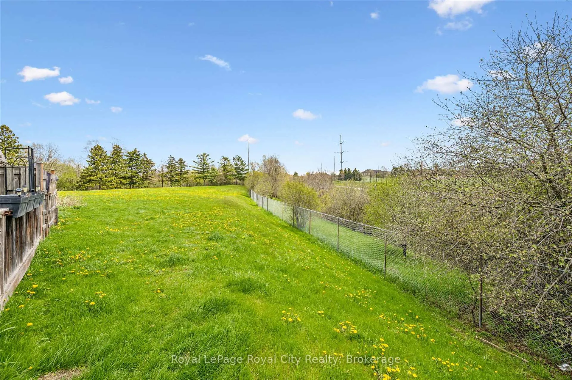 Photo 22 of Unit 42, 700 Paisley Road, Guelph, Willow West/Sugarbush/West Acres — HOMEH