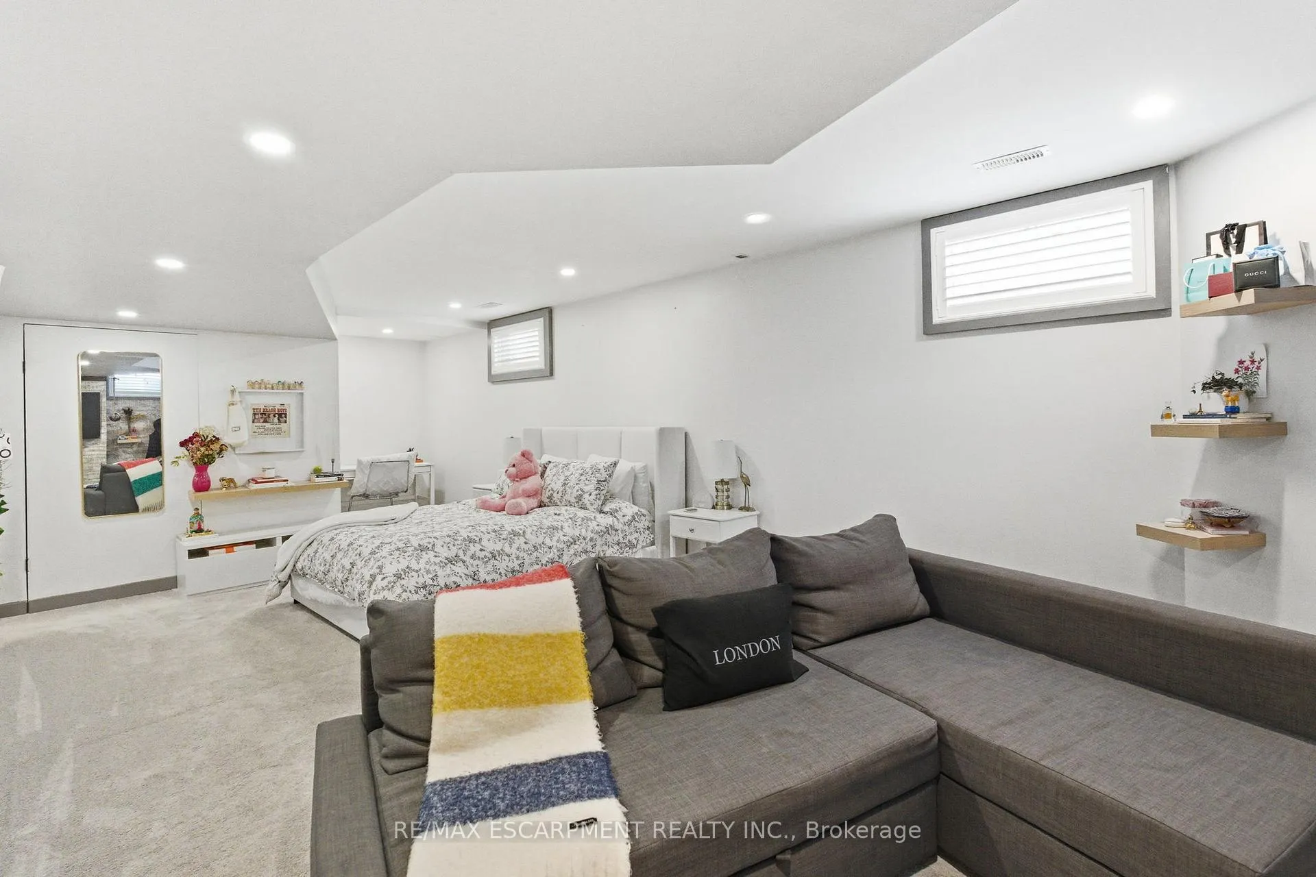 Photo 29 of 10 Rockhaven Lane, Hamilton, Waterdown — HOMEH