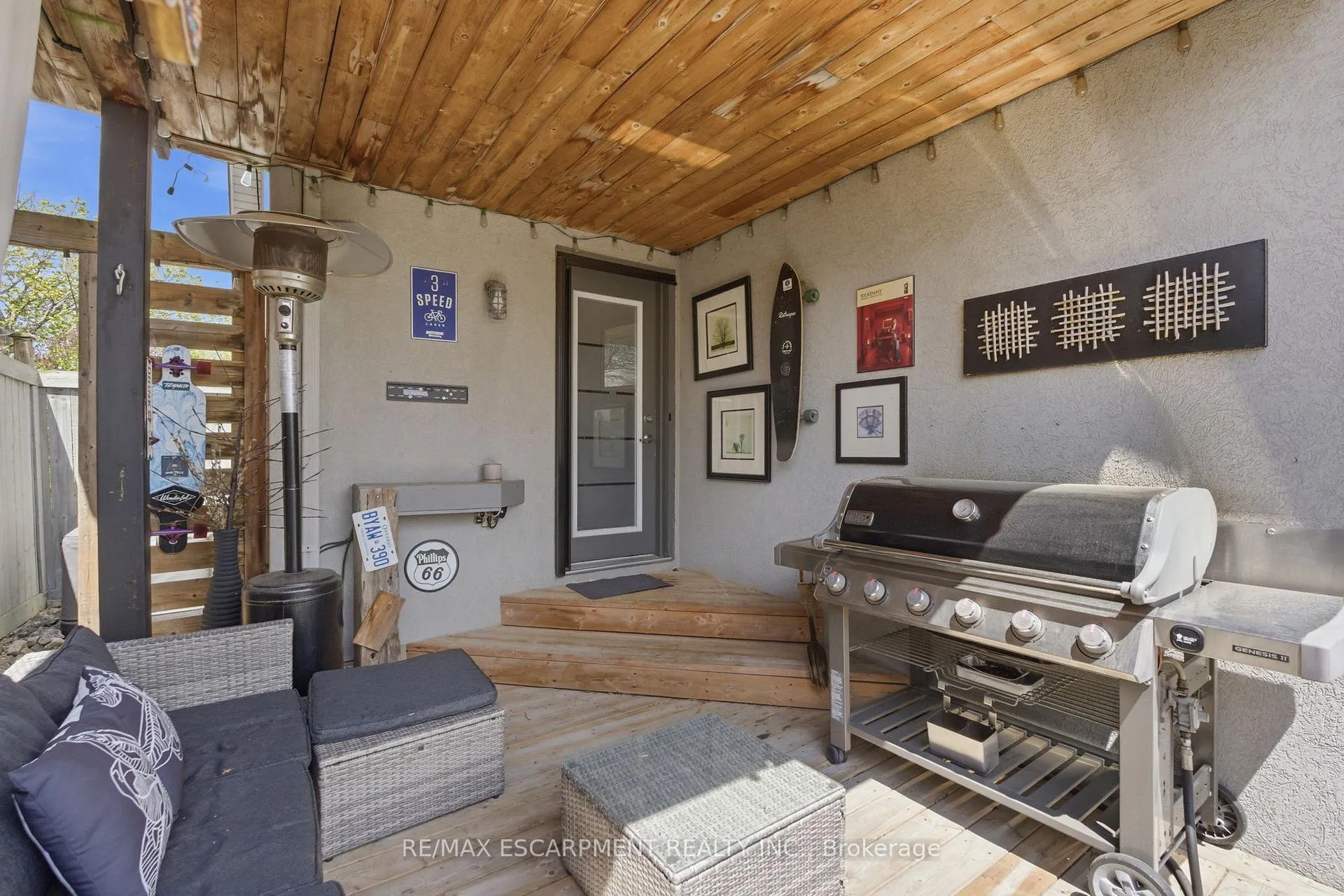 Photo 36 of 10 Rockhaven Lane, Hamilton, Waterdown — HOMEH