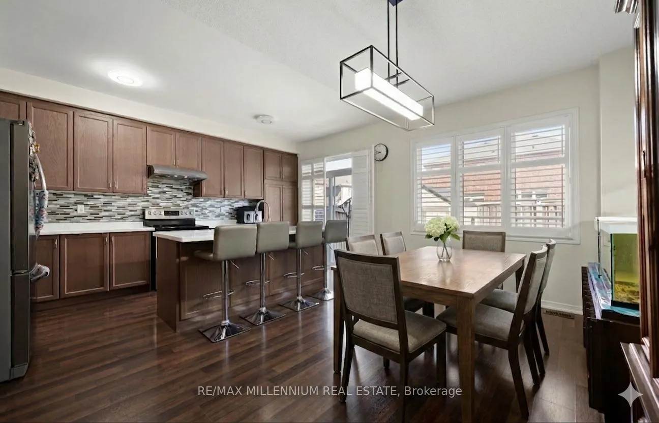 Photo 19 of 1211 Mccron Crescent, Newmarket, Stonehaven-Wyndham — HOMEH