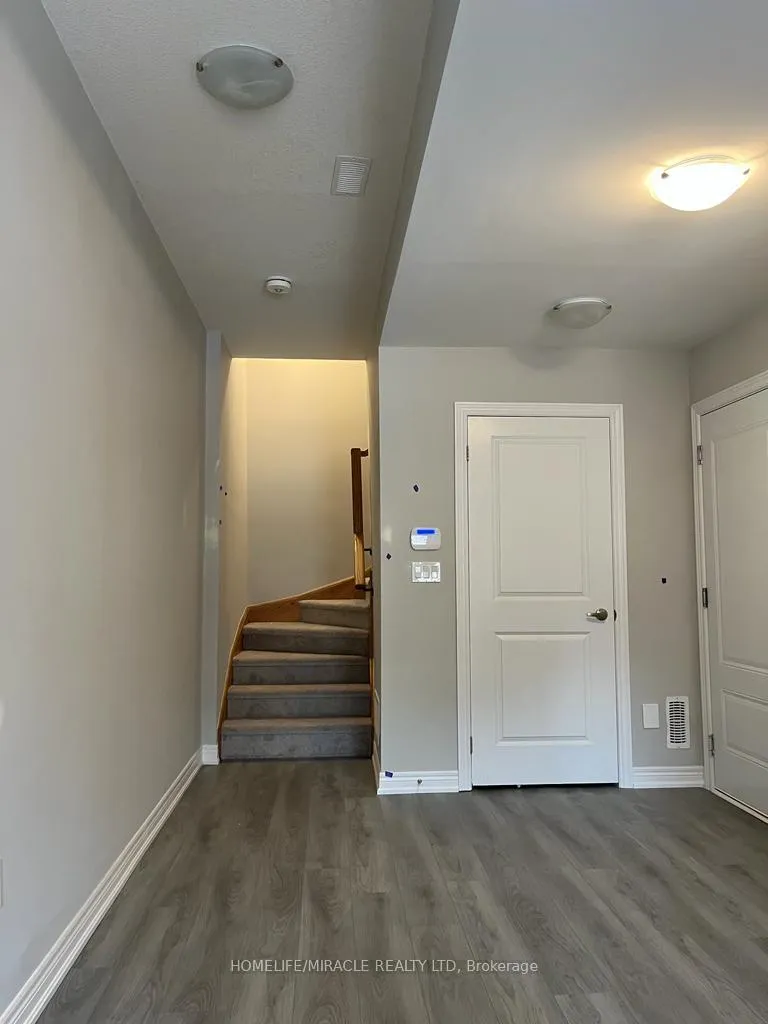 Photo 3 of 148 Sonoma Lane, Hamilton, Winona — HOMEH