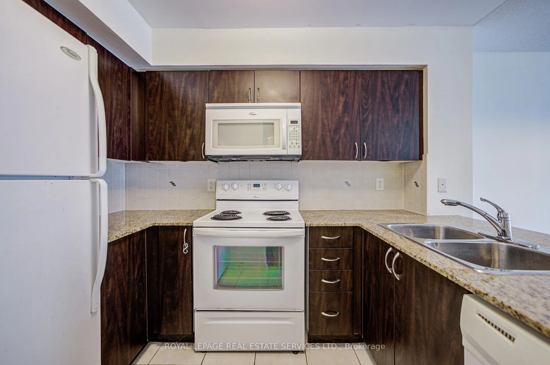 Photo 10 of Unit 809, 30 Clegg Road, Markham, Unionville — HOMEH