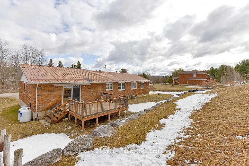 Photo 2 of 107 Augsburg Road, Bonnechere Valley, Eganville/Bonnechere Twp — HOMEH
