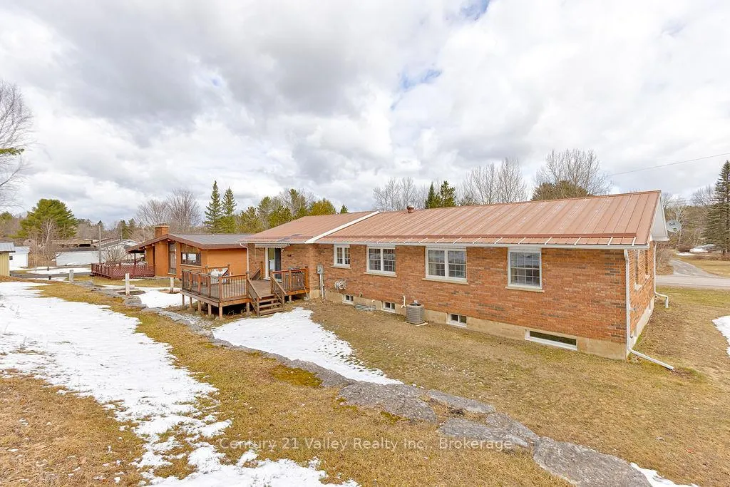 Photo 4 of 107 Augsburg Road, Bonnechere Valley, Eganville/Bonnechere Twp — HOMEH