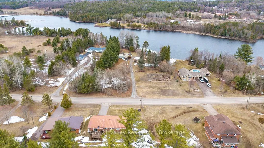Photo 6 of 107 Augsburg Road, Bonnechere Valley, Eganville/Bonnechere Twp — HOMEH