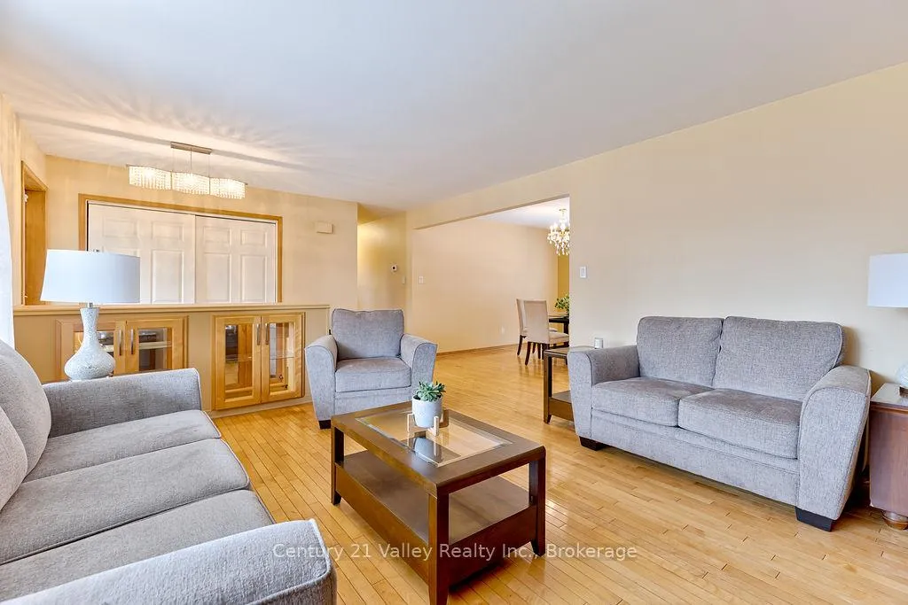 Photo 10 of 107 Augsburg Road, Bonnechere Valley, Eganville/Bonnechere Twp — HOMEH