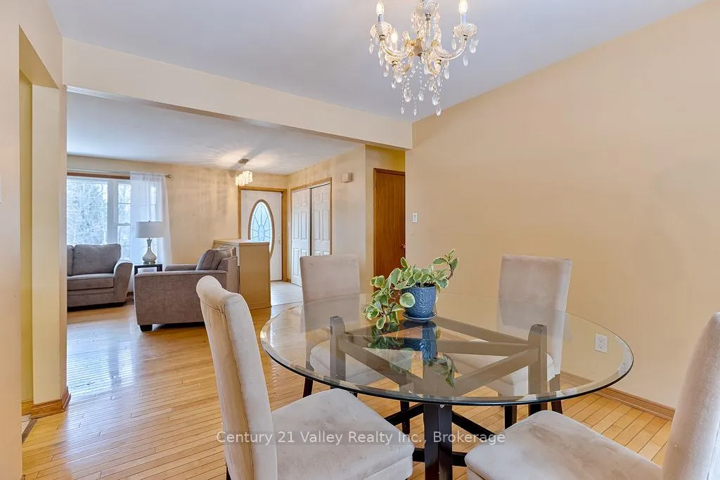 Photo 12 of 107 Augsburg Road, Bonnechere Valley, Eganville/Bonnechere Twp — HOMEH