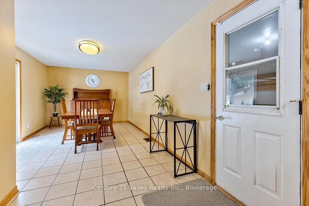 Photo 16 of 107 Augsburg Road, Bonnechere Valley, Eganville/Bonnechere Twp — HOMEH