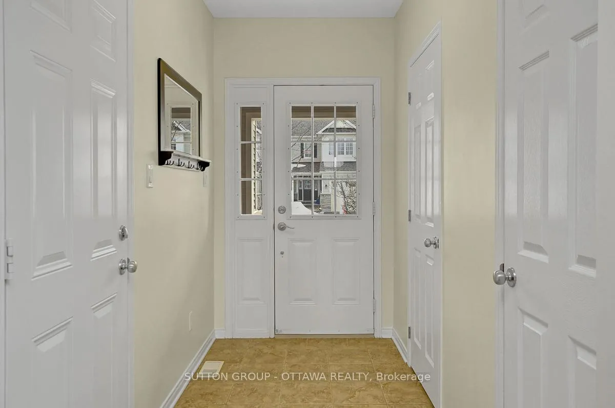 Photo 3 of 124 Cedardown Private, Ottawa, Barrhaven - Stonebridge — HOMEH