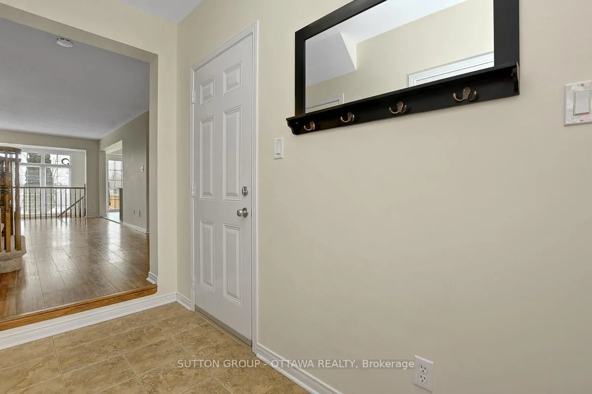 Photo 5 of 124 Cedardown Private, Ottawa, Barrhaven - Stonebridge — HOMEH