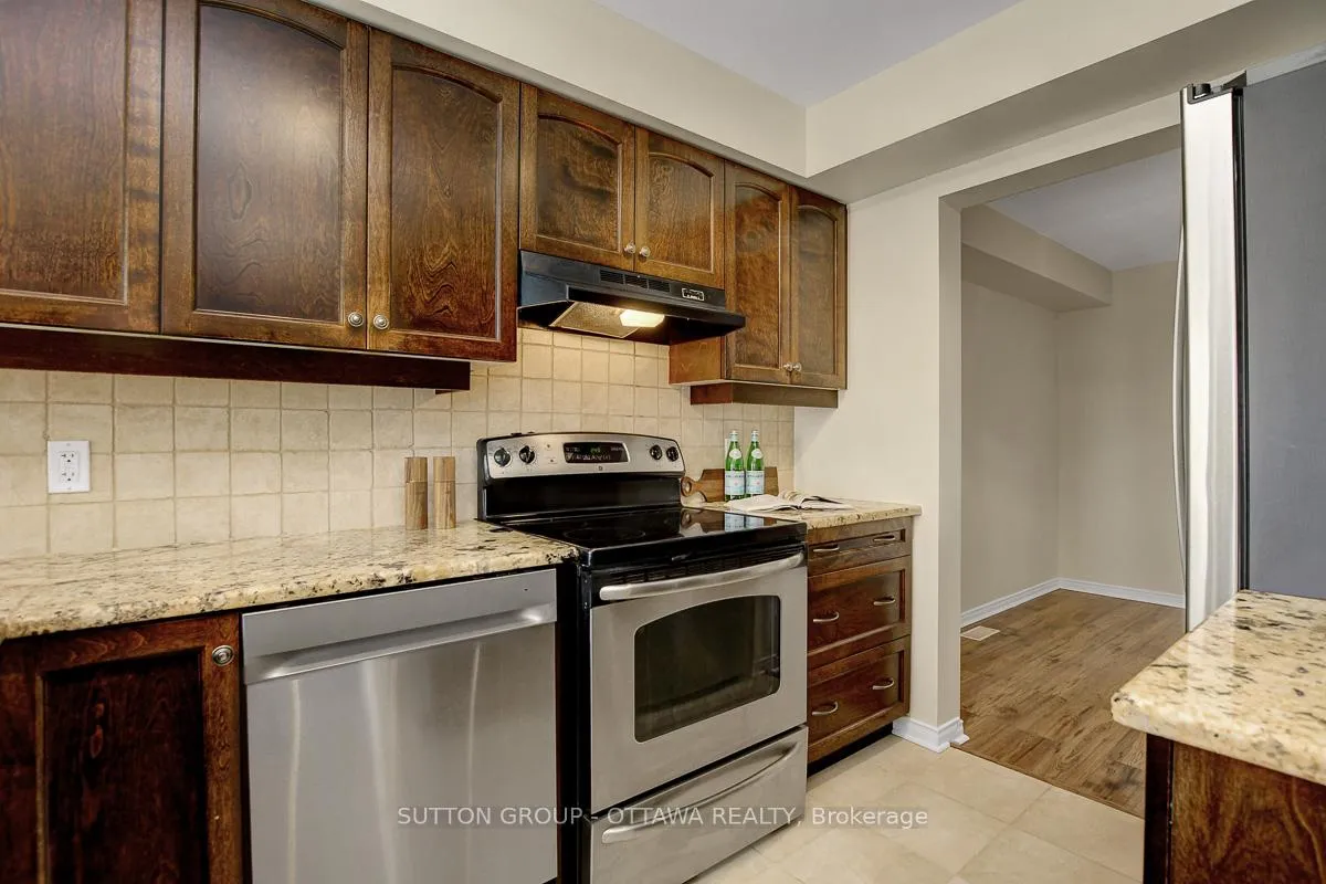 Photo 16 of 124 Cedardown Private, Ottawa, Barrhaven - Stonebridge — HOMEH