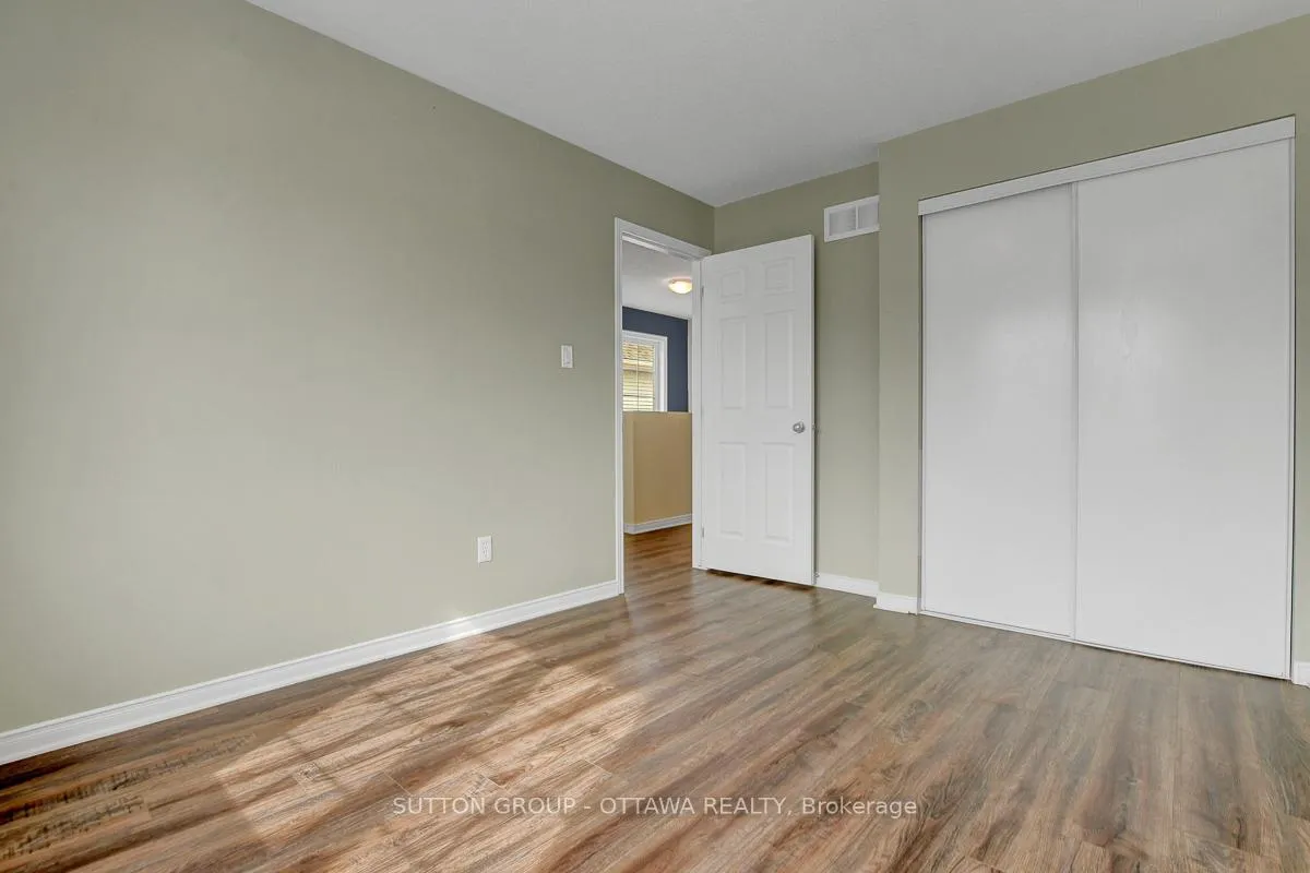 Photo 34 of 124 Cedardown Private, Ottawa, Barrhaven - Stonebridge — HOMEH