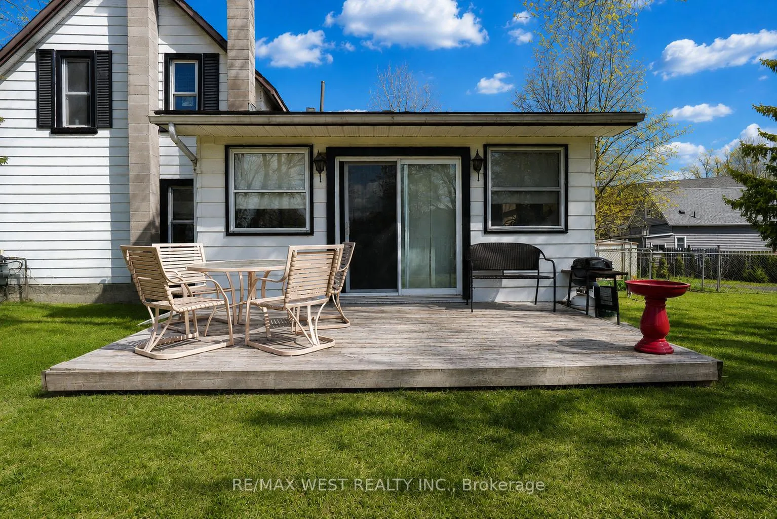 Photo 10 of 191 Anne Street S, Barrie, Allandale — HOMEH