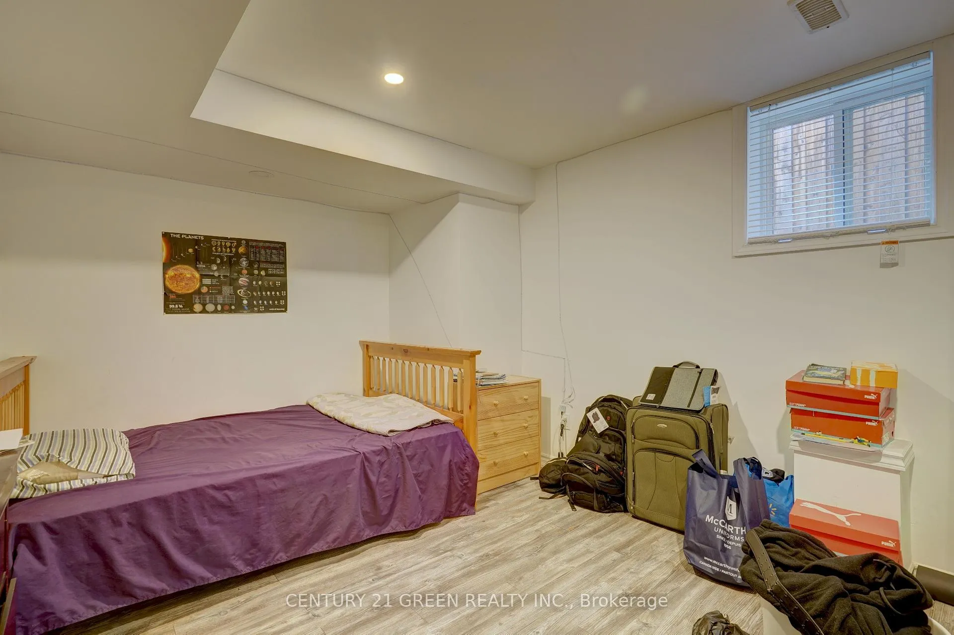 Photo 3 of Unit Basement, 5 Beechmont Drive, Brampton, Credit Valley — HOMEH
