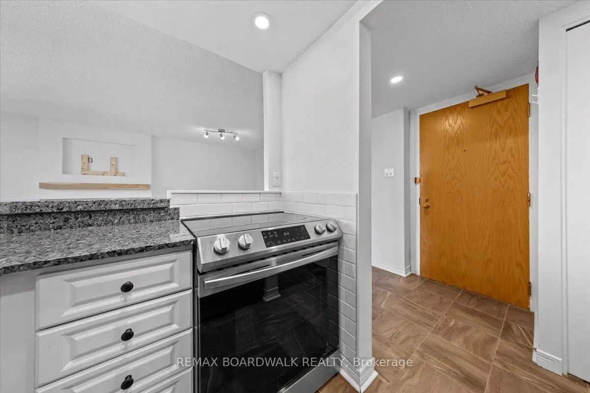 Photo 4 of Unit 308, 15 Murray Street, Ottawa, Lower Town/Byward Market — HOMEH