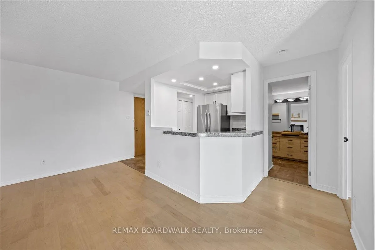 Photo 6 of Unit 308, 15 Murray Street, Ottawa, Lower Town/Byward Market — HOMEH