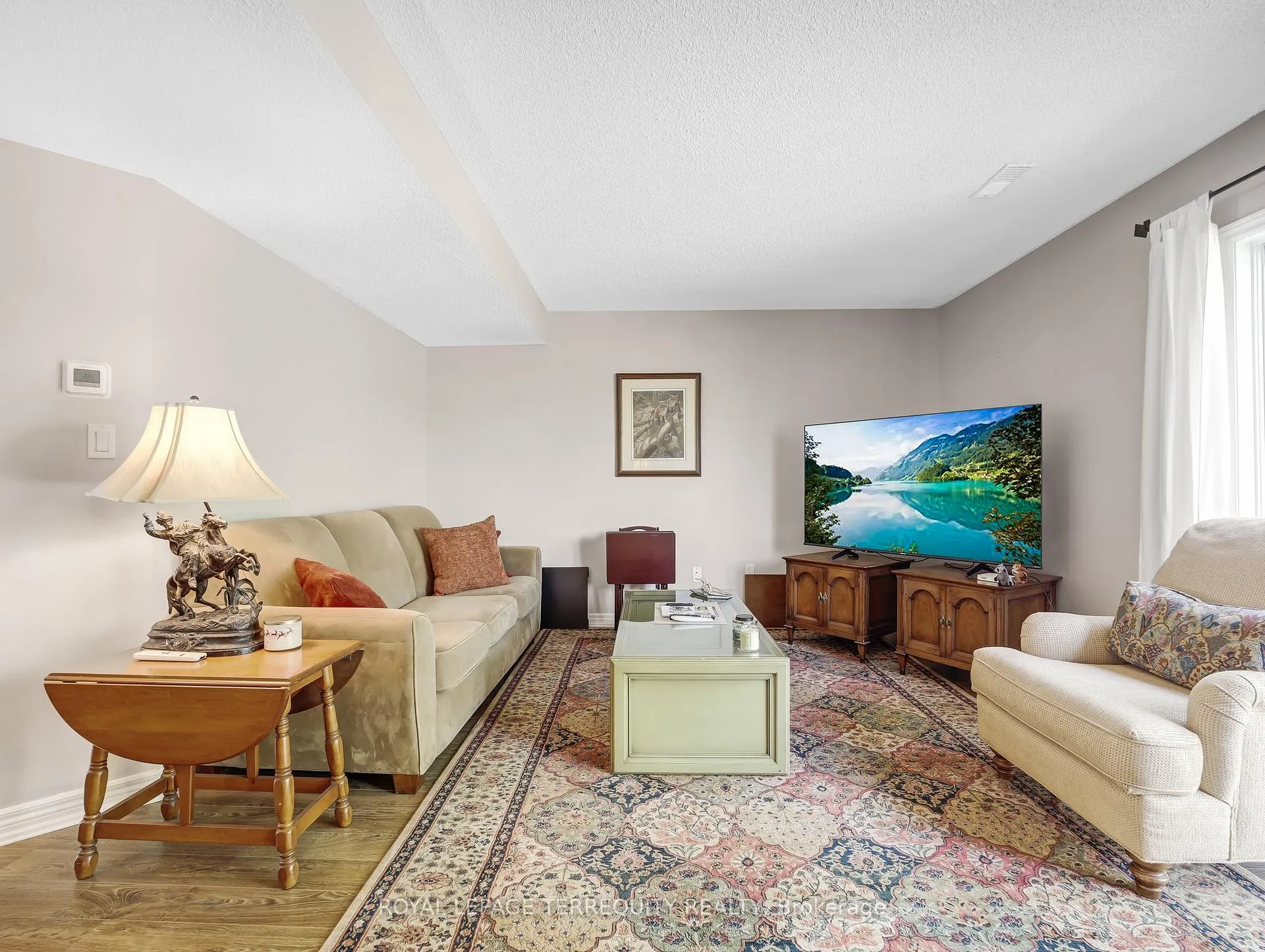 Photo 5 of Unit 51, 4045 Upper Middle Road, Burlington, Rose — HOMEH