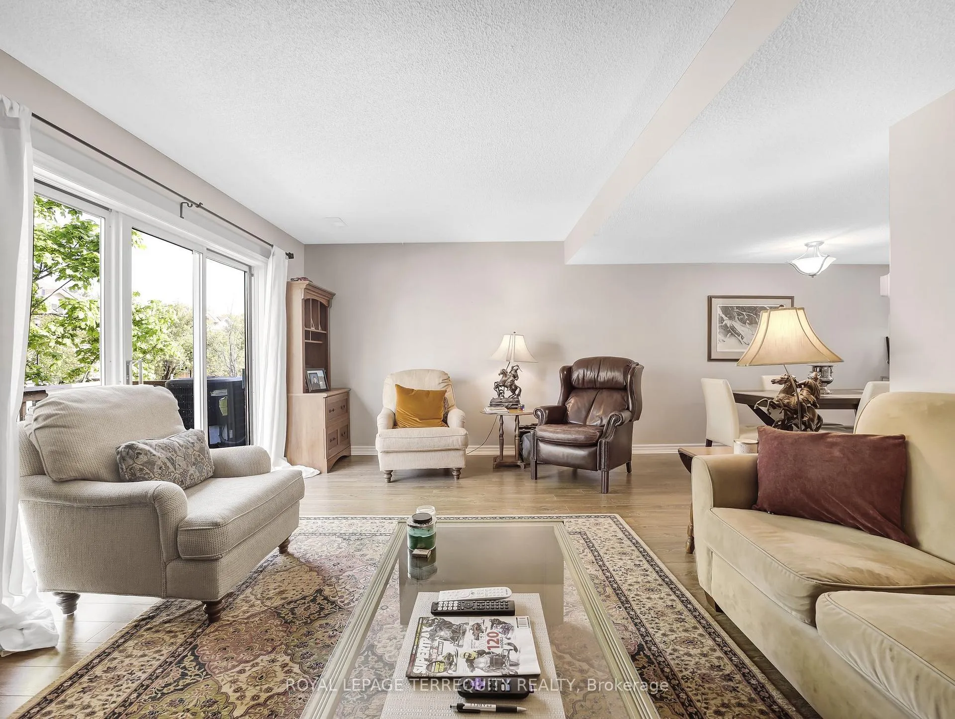 Photo 6 of Unit 51, 4045 Upper Middle Road, Burlington, Rose — HOMEH