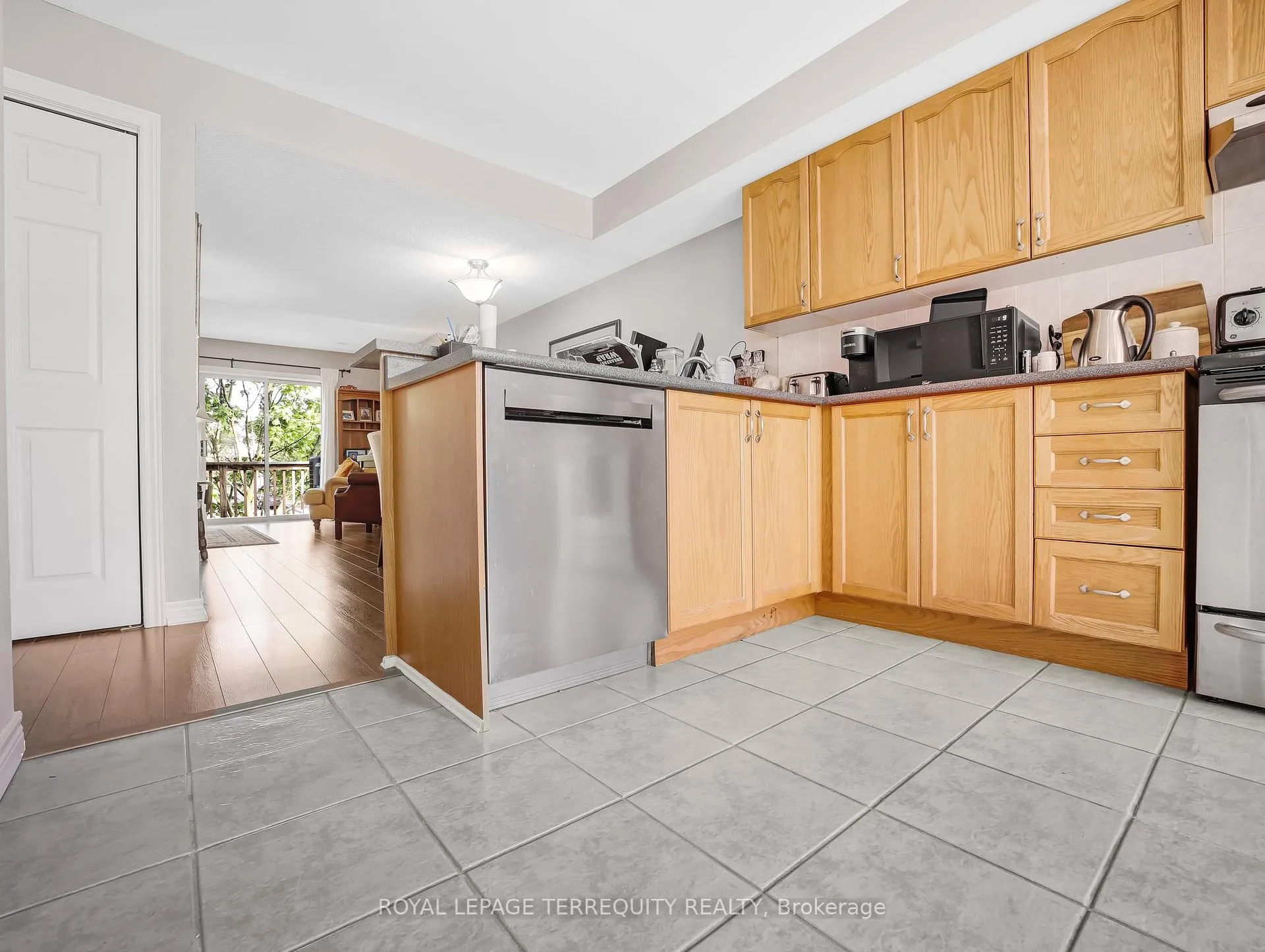 Photo 9 of Unit 51, 4045 Upper Middle Road, Burlington, Rose — HOMEH