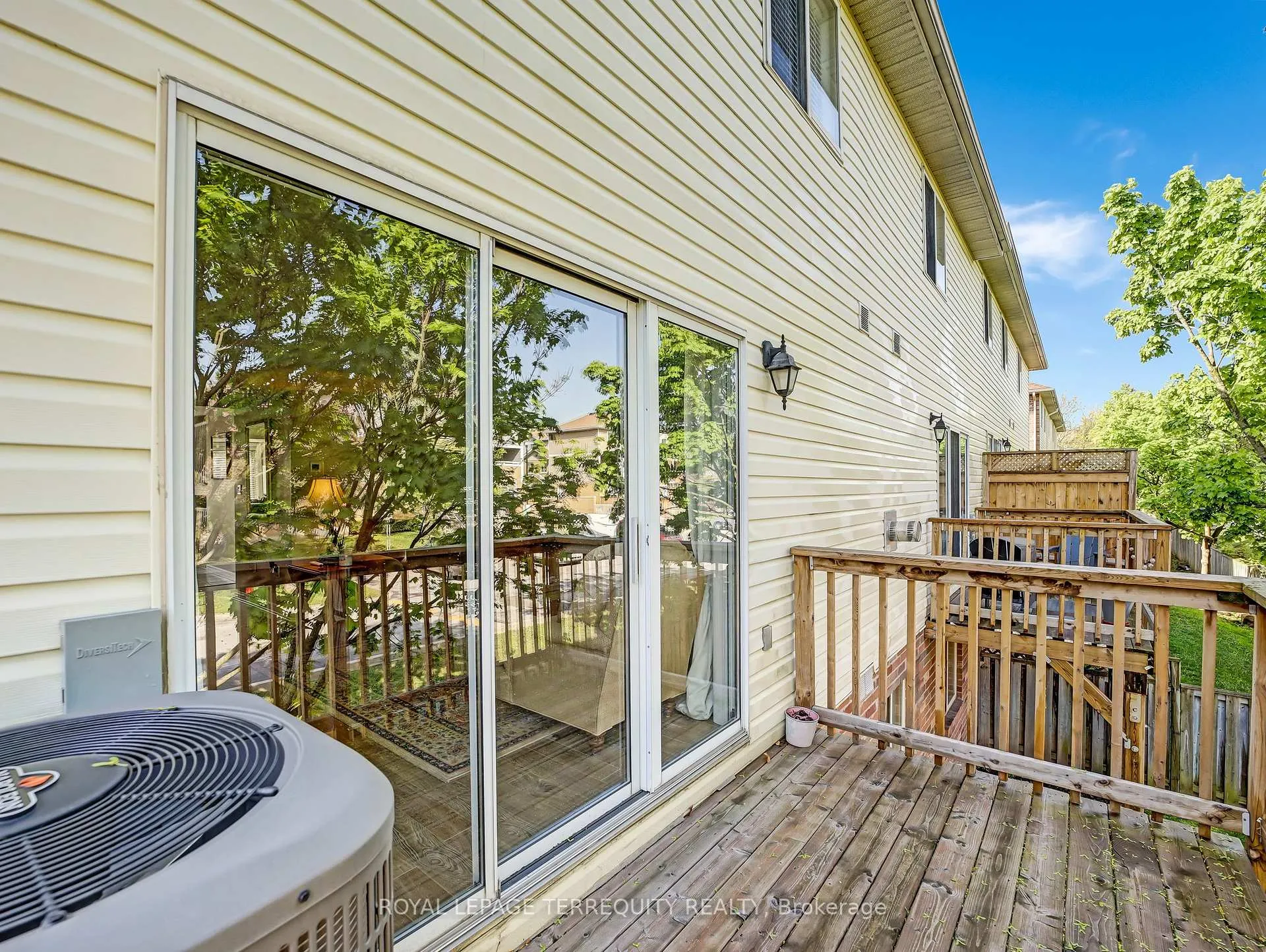 Photo 36 of Unit 51, 4045 Upper Middle Road, Burlington, Rose — HOMEH