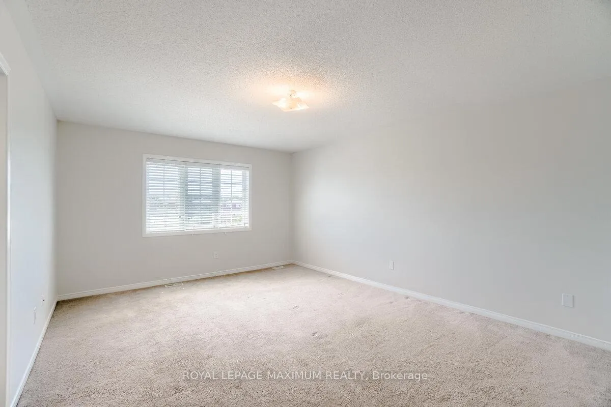Photo 22 of 160 Gentile Circle, Vaughan, Elder Mills — HOMEH