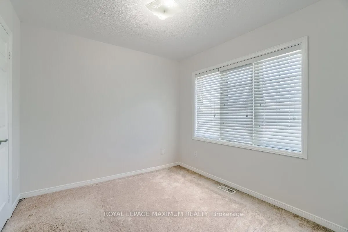Photo 29 of 160 Gentile Circle, Vaughan, Elder Mills — HOMEH