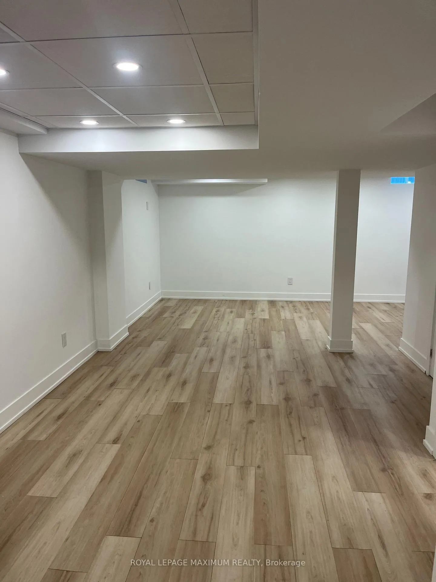 Photo 33 of 160 Gentile Circle, Vaughan, Elder Mills — HOMEH