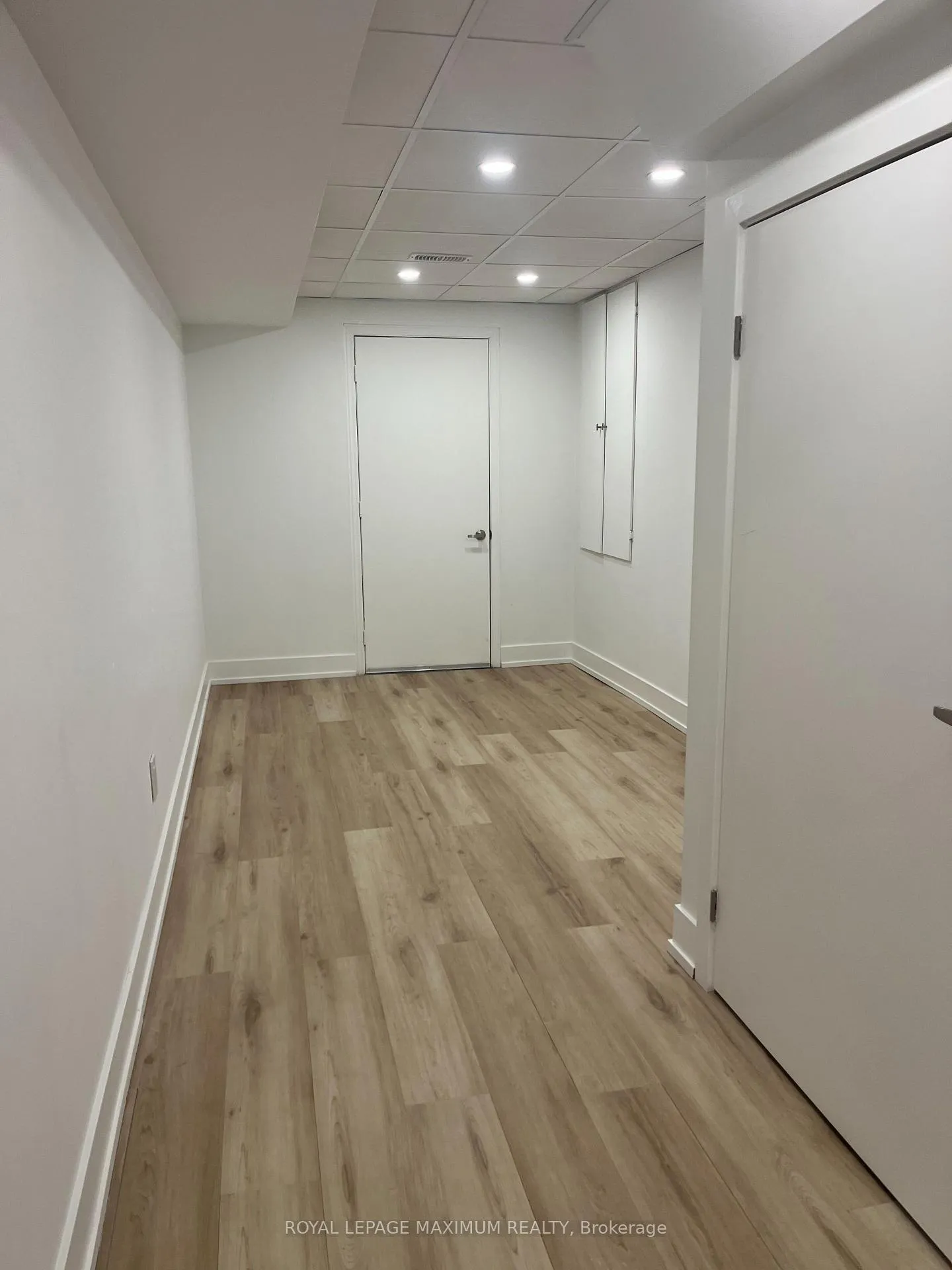 Photo 34 of 160 Gentile Circle, Vaughan, Elder Mills — HOMEH