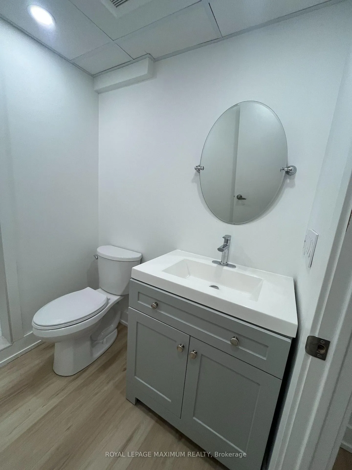 Photo 36 of 160 Gentile Circle, Vaughan, Elder Mills — HOMEH