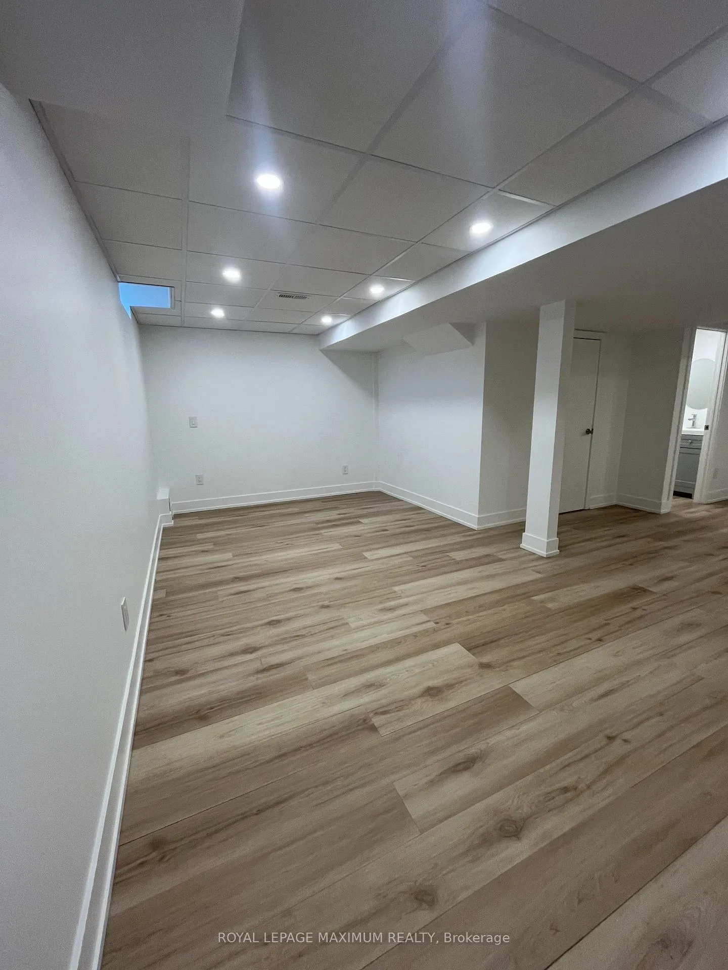 Photo 40 of 160 Gentile Circle, Vaughan, Elder Mills — HOMEH