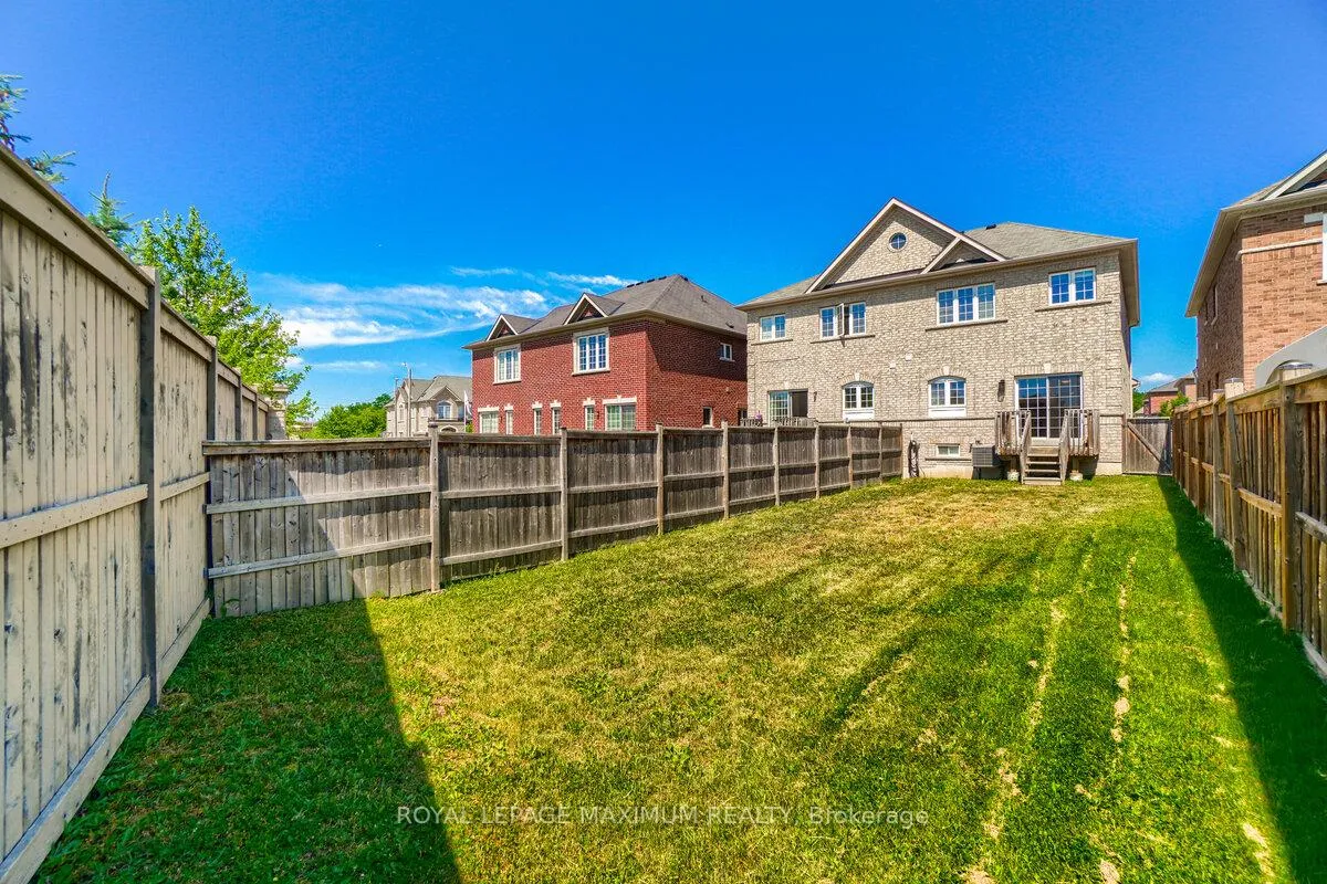 Photo 44 of 160 Gentile Circle, Vaughan, Elder Mills — HOMEH