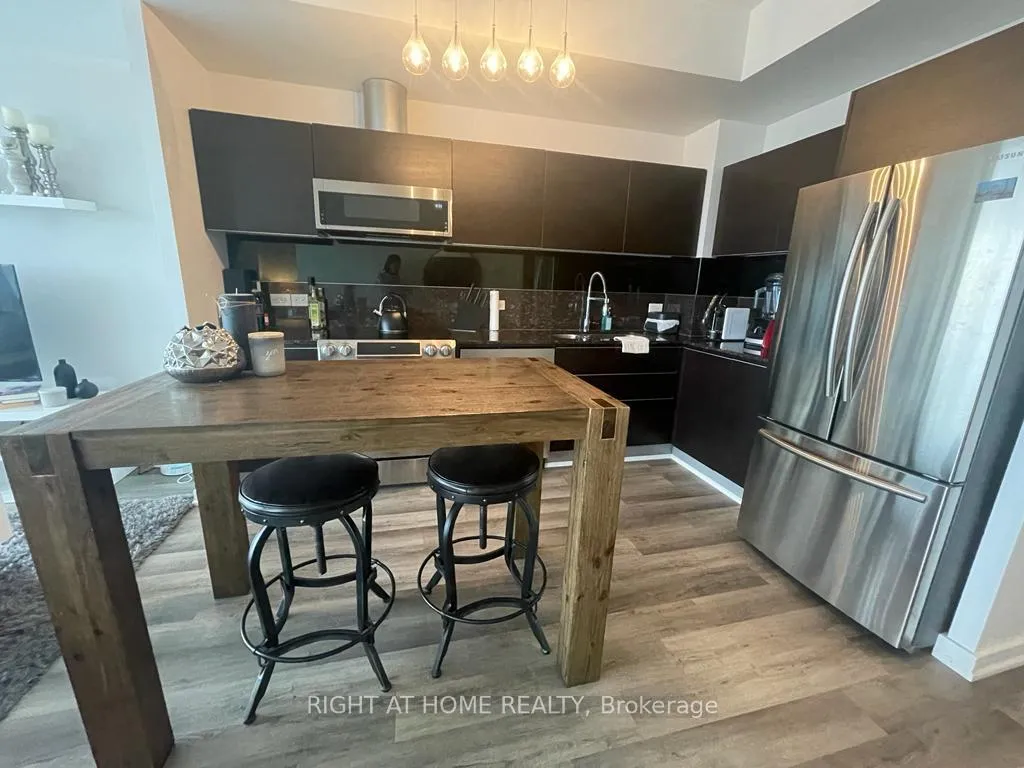 Photo 10 of Unit 3601, 70 Distillery Lane, Toronto, Waterfront Communities — HOMEH